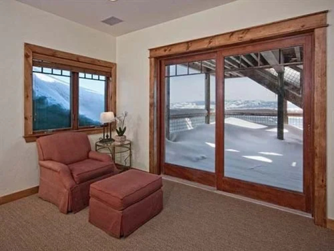 North Tahoe Lodge