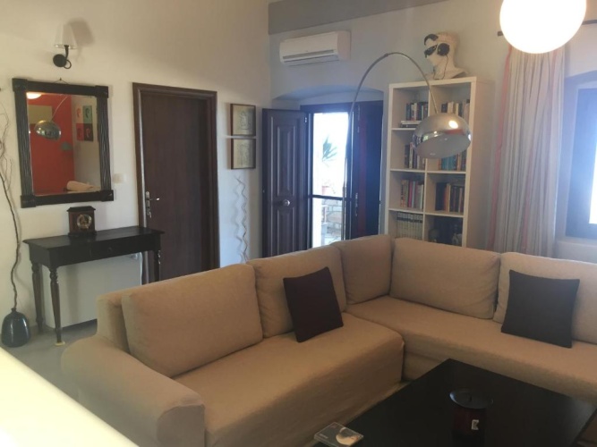 2 Bedrooms Cottage