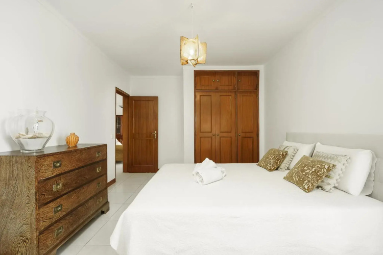 Tropicana Apartment