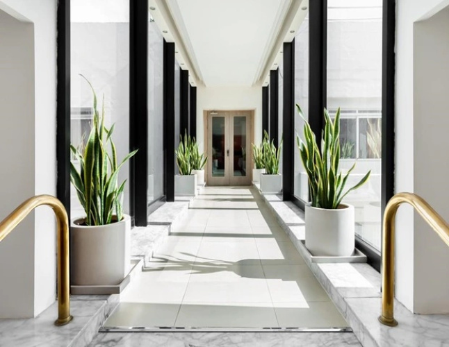 Plaza Suite Regency Hotel