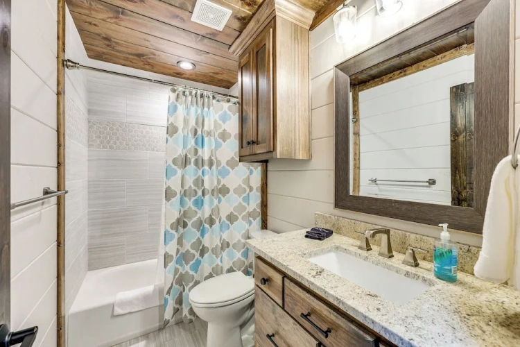 2 Bedrooms Cottage