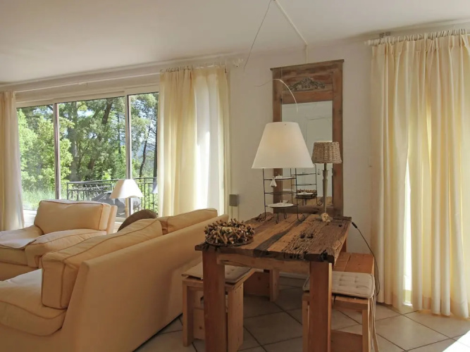 Charming holiday home, on a secured private domain with large swimming pool