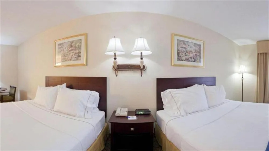 Holiday Inn Express Dillard