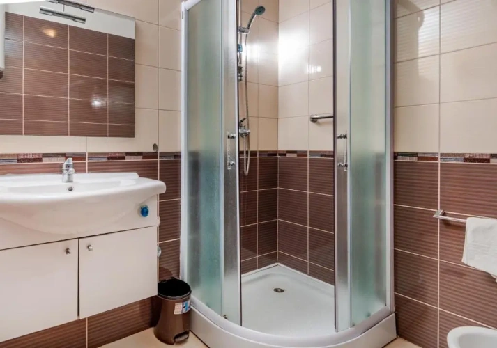 1 Bedroom Apartment with sea view