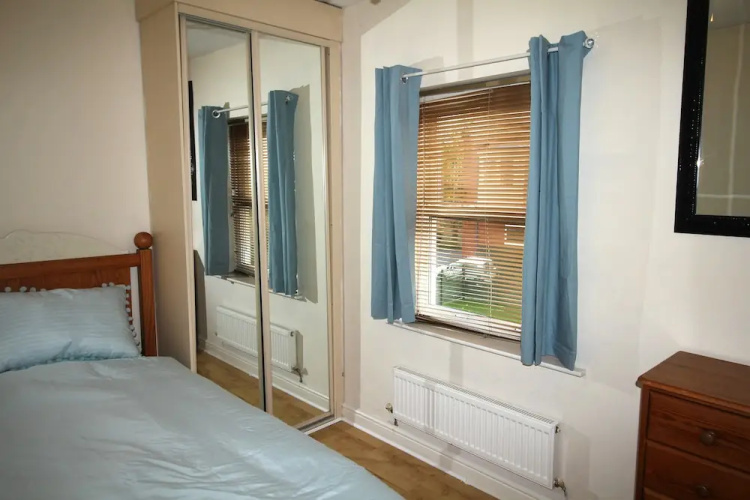 Doncaster Central Apartment Sleeps 5 Very Quiet