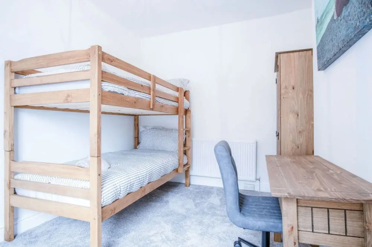 Castle Square - 2 Bedroom - Mumbles