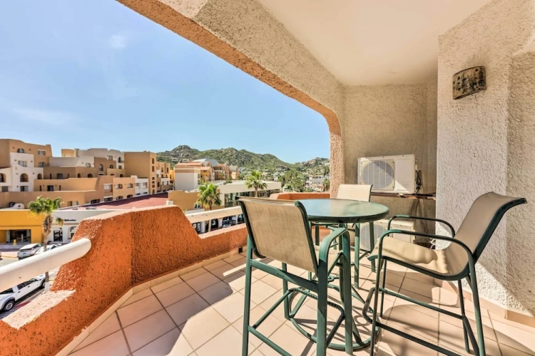 3 Bedrooms Apartment with balcony