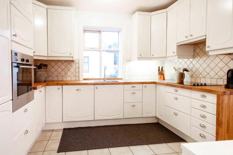 3 Bedrooms Cottage