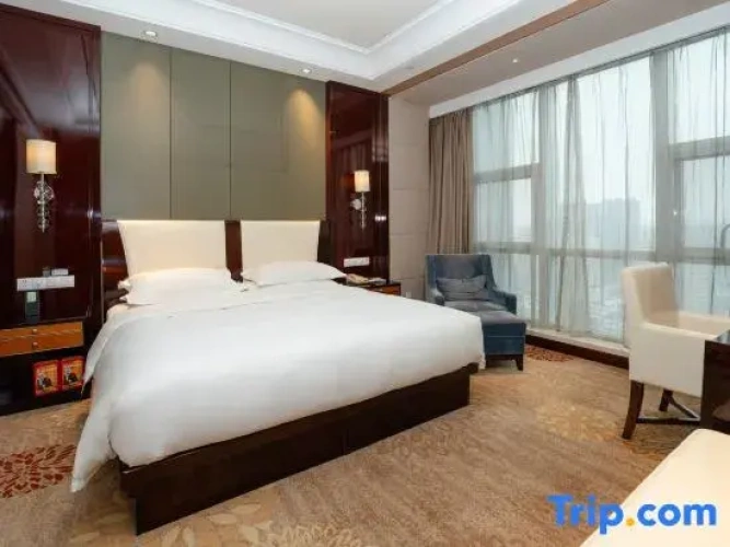 Deluxe Double Suite