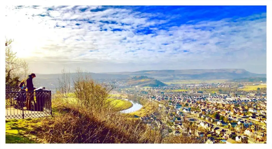 A Luxurious Masterpiece Steps from Stirling
