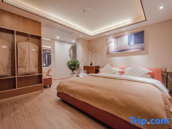 Deluxe Family Suite with balcony and with sea view