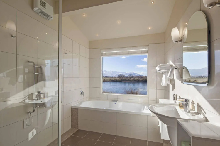 Matuka Luxury Lodge
