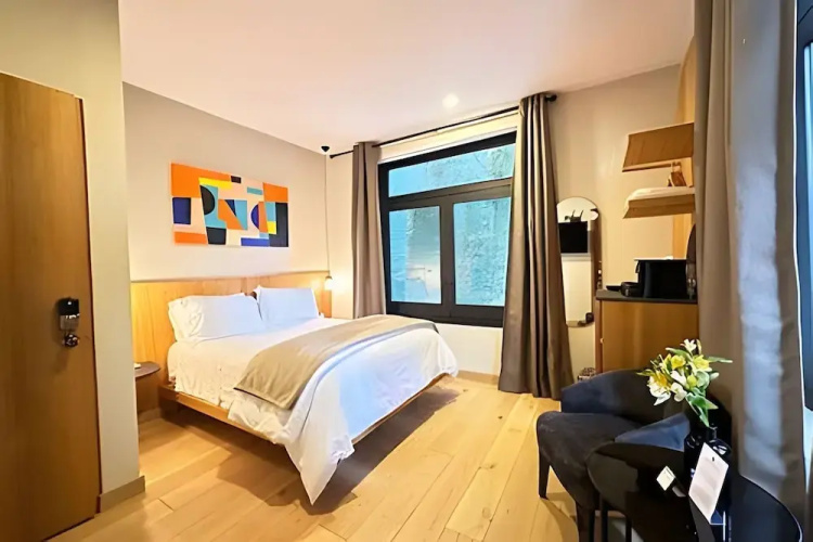Modern Suite 3 - Heart of Roma Norte