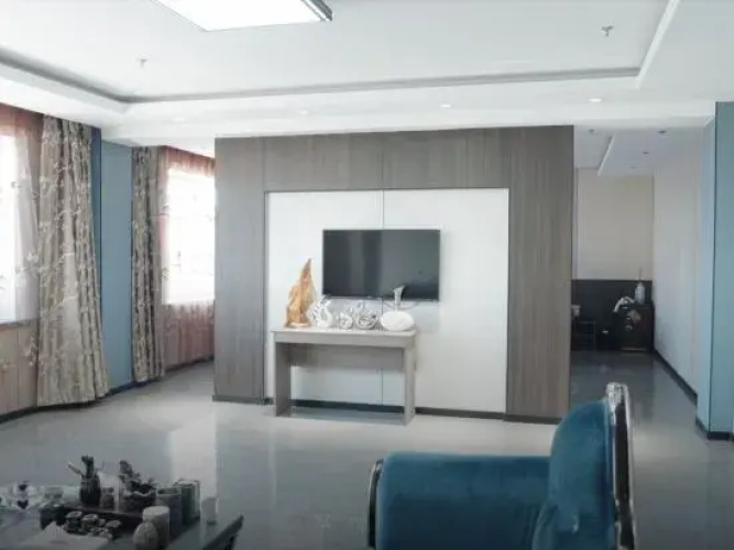 M. Huating Hot Spring Business Hotel