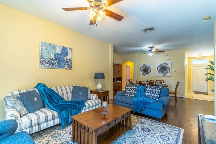 Windsor Palms by CV