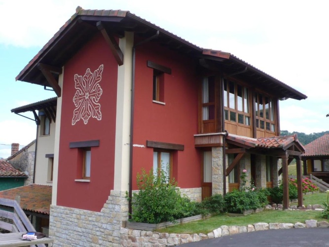 3 Bedrooms Cottage
