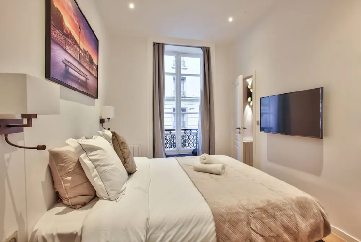 64 - Luxury Flat Champs-Élysées 1D