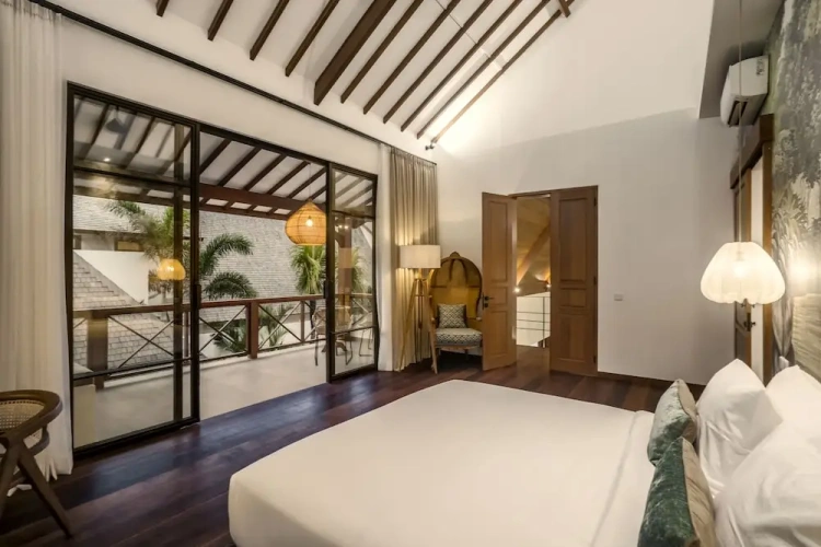 Deluxe Villa