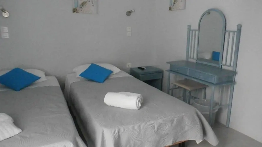 Standard Twin room with balcony