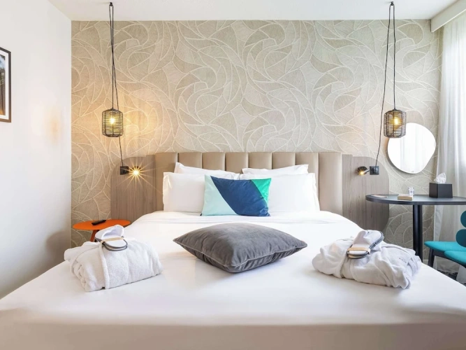 Deluxe Double room with park view