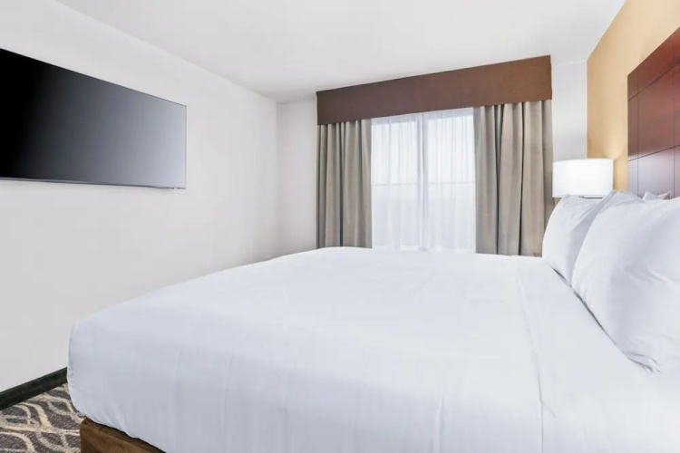 Cobblestone Hotel & Suites - Lynden