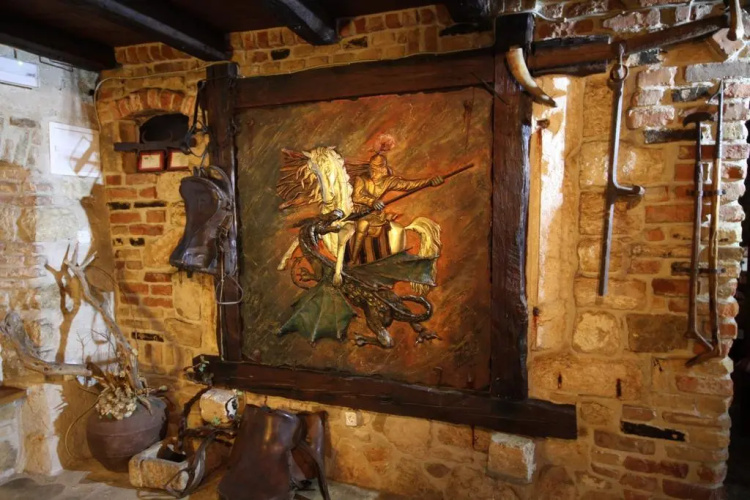 XIV Century rooms