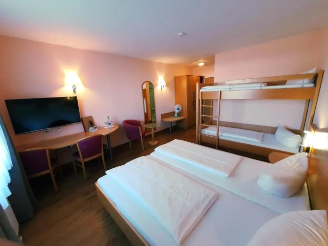 Standard Quadruple room