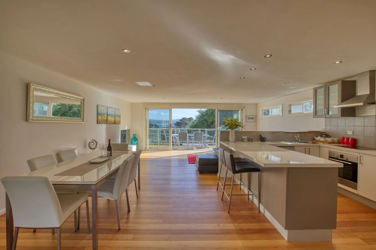 Seaview Apartment