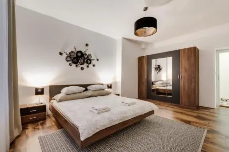 AMAVI Kozi Apartment