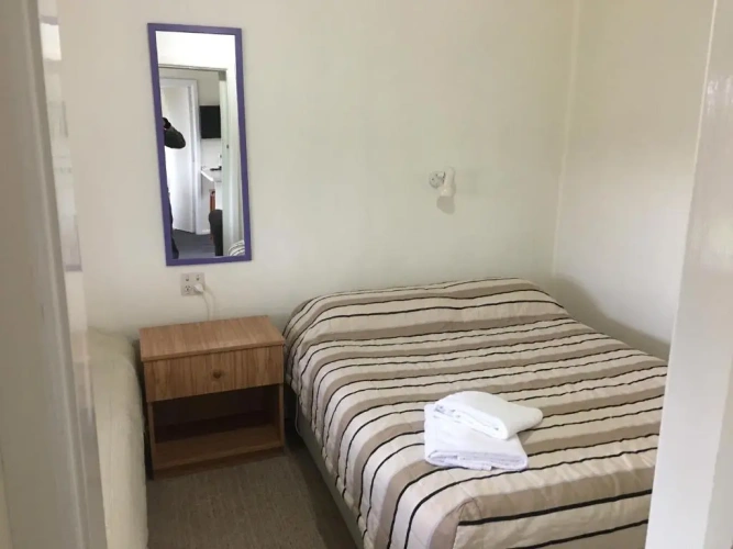 2 Bedrooms Cottage