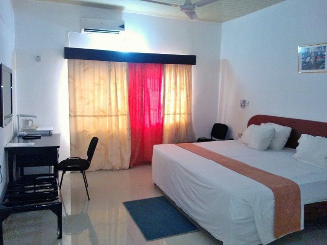 Sealane Hotel
