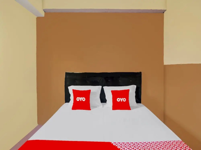 OYO 90499 Hotel Fortune