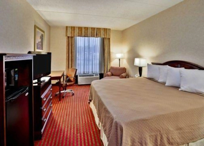 Quality Inn & Suites Somerset Downtown