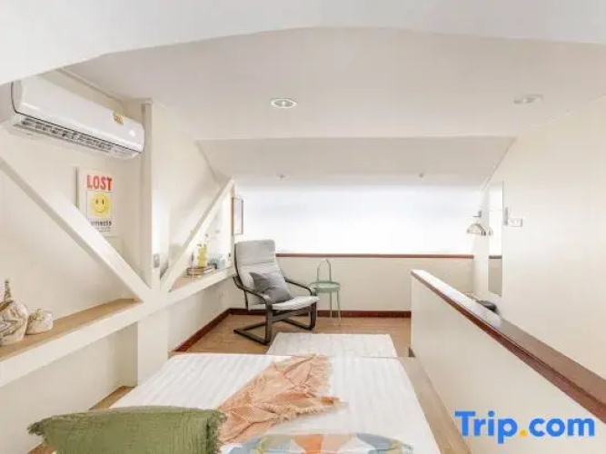 Nueng Rana 232 Corner view 1BR Duplex 3beds /  2B