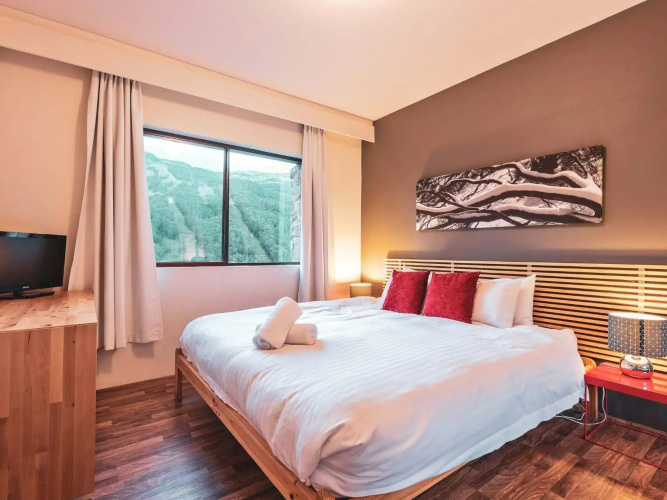 Lantern 1 Bedroom Balcony with expansive view