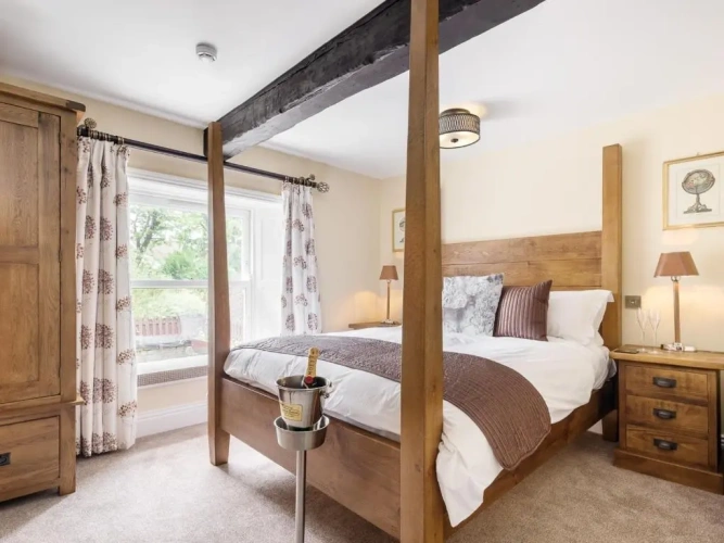 Deluxe Double Suite