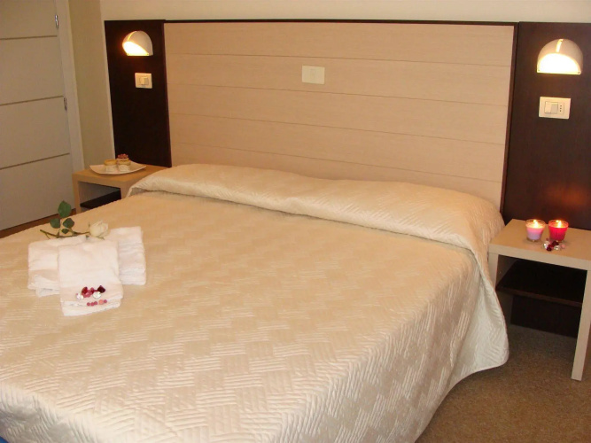 Daniel's Hotel