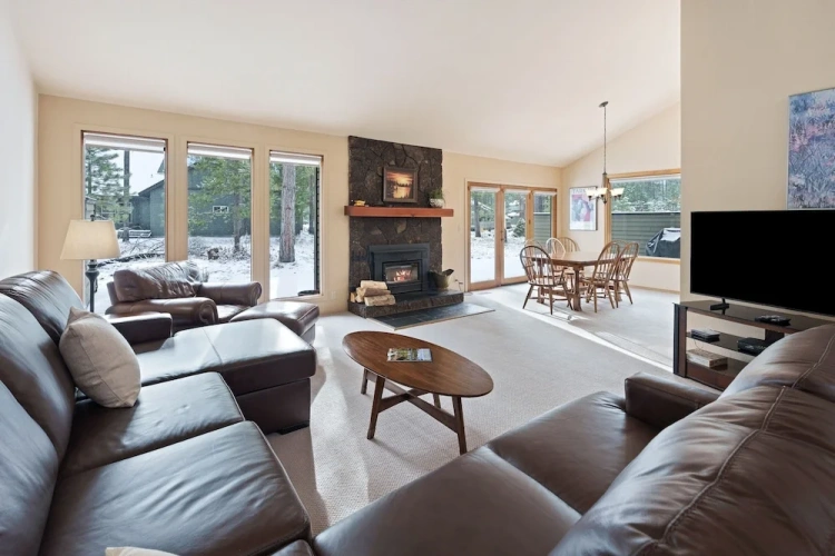 3 Bedrooms Cottage