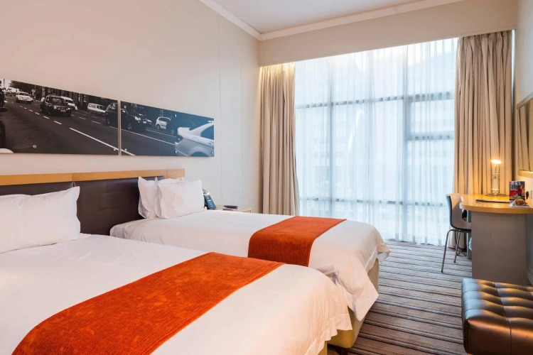 Standard Twin room with city view