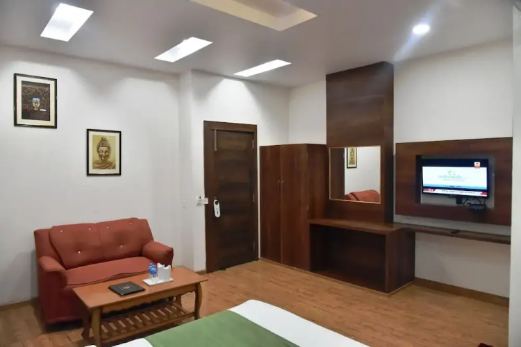 Hotel Dewan Palace Dharamshala