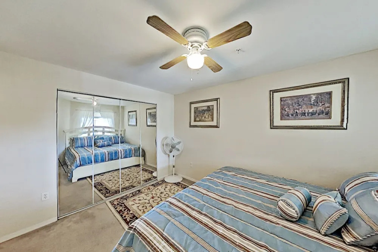 17754mil 2 Bedroom Condo