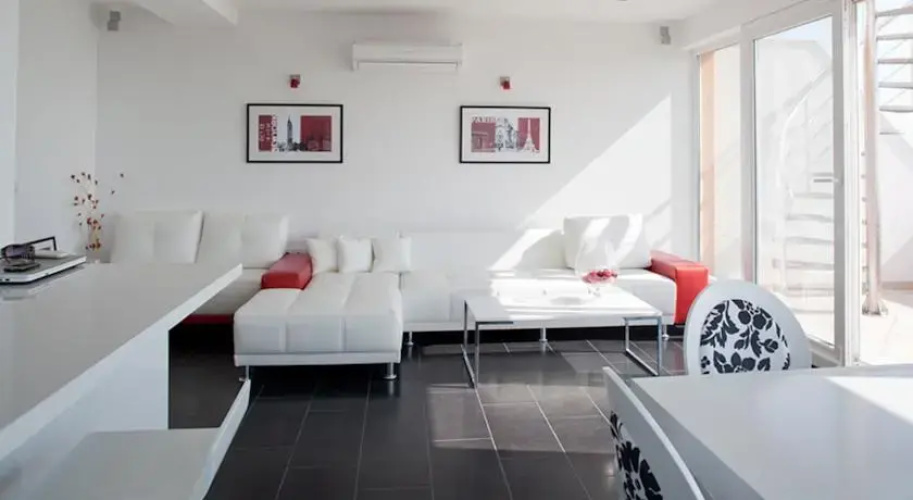 Marine Apartment