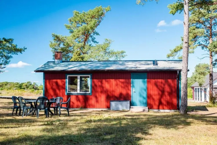 Sextuple Cottage