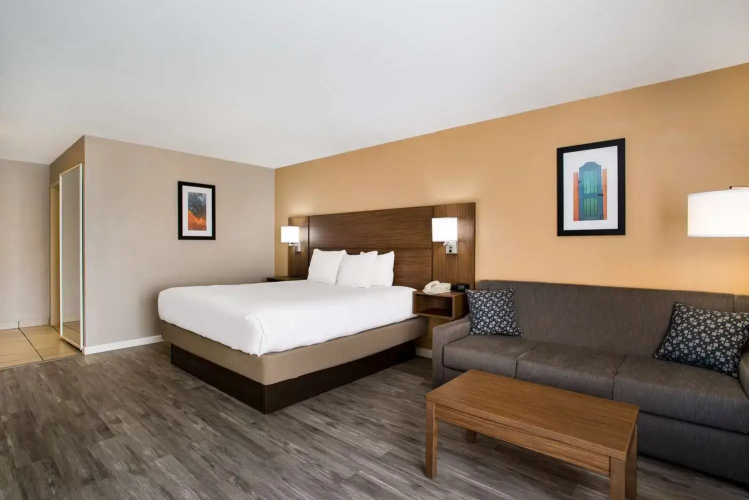 Standard room