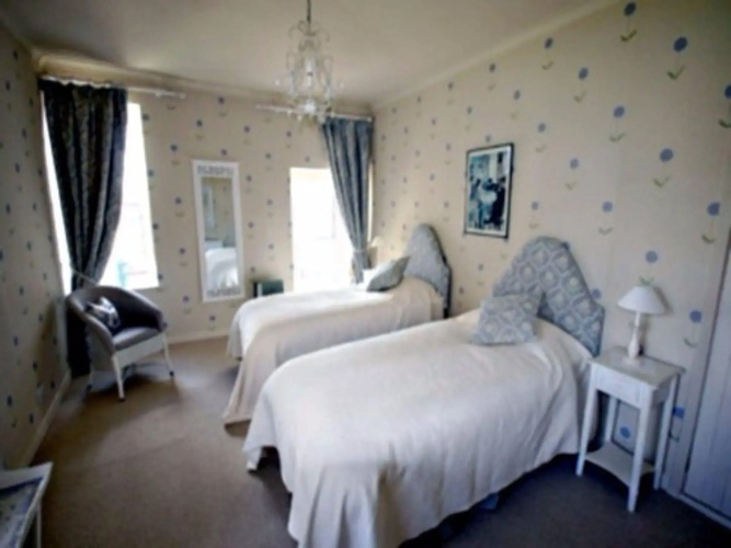 Calico House Bed & Breakfast