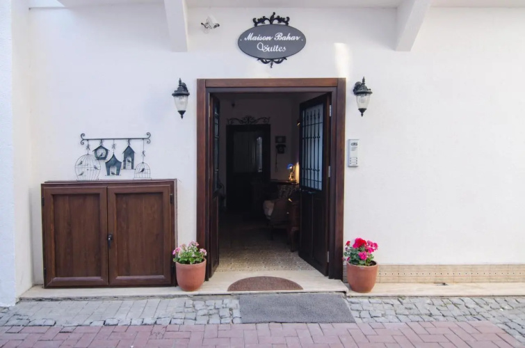 Rodina Suites