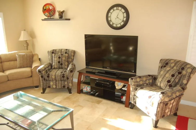 Aloha Kai - Unit 22 2 Bedrooms 2 Bathrooms Apts