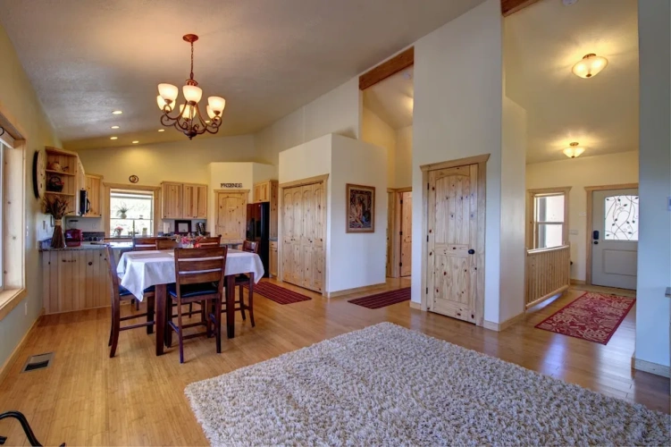 3 Bedrooms Luxury Cottage