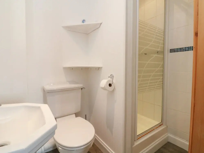 5 Seymour Villas