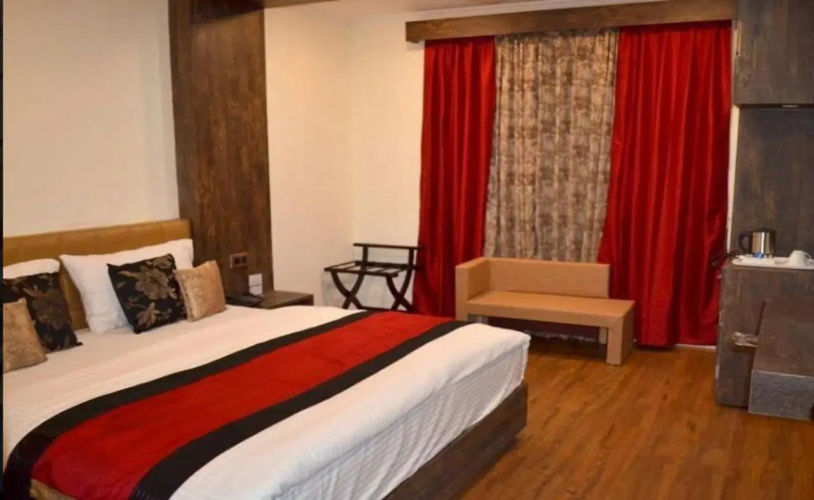 Hotel Green Leaf